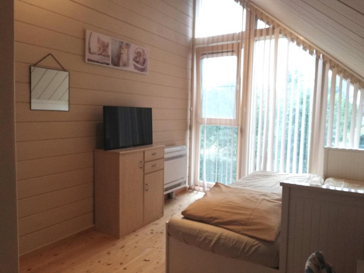 Maison 3 Chambres A 200 M De La Plage Des Lacs De L Eau D Heure Фруашапель Экстерьер фото